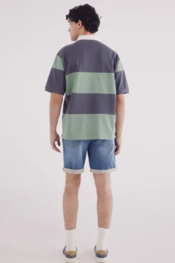 Bermuda jeans em malha denim slim fit média