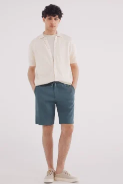 Bermuda piqué riscas conforto slim fit