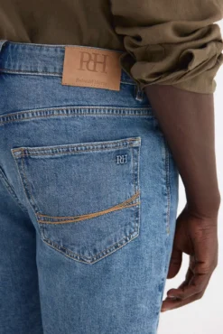 Bermuda regular em denim
