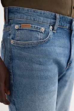 Bermuda regular em denim