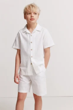 Bermudas chino em linho para menino