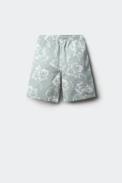 Bermudas florais para meninos