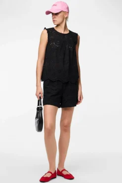 Blusa com detalhe