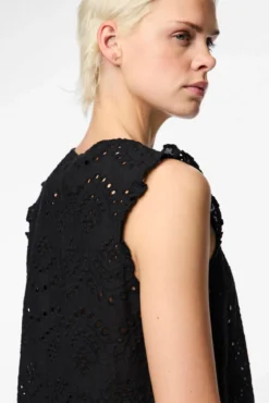 Blusa com detalhe