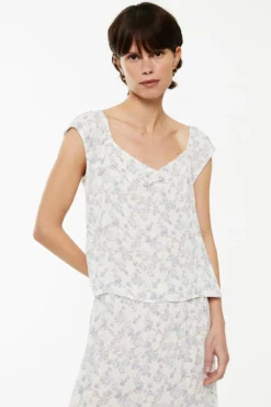 Blusa com estampado floral