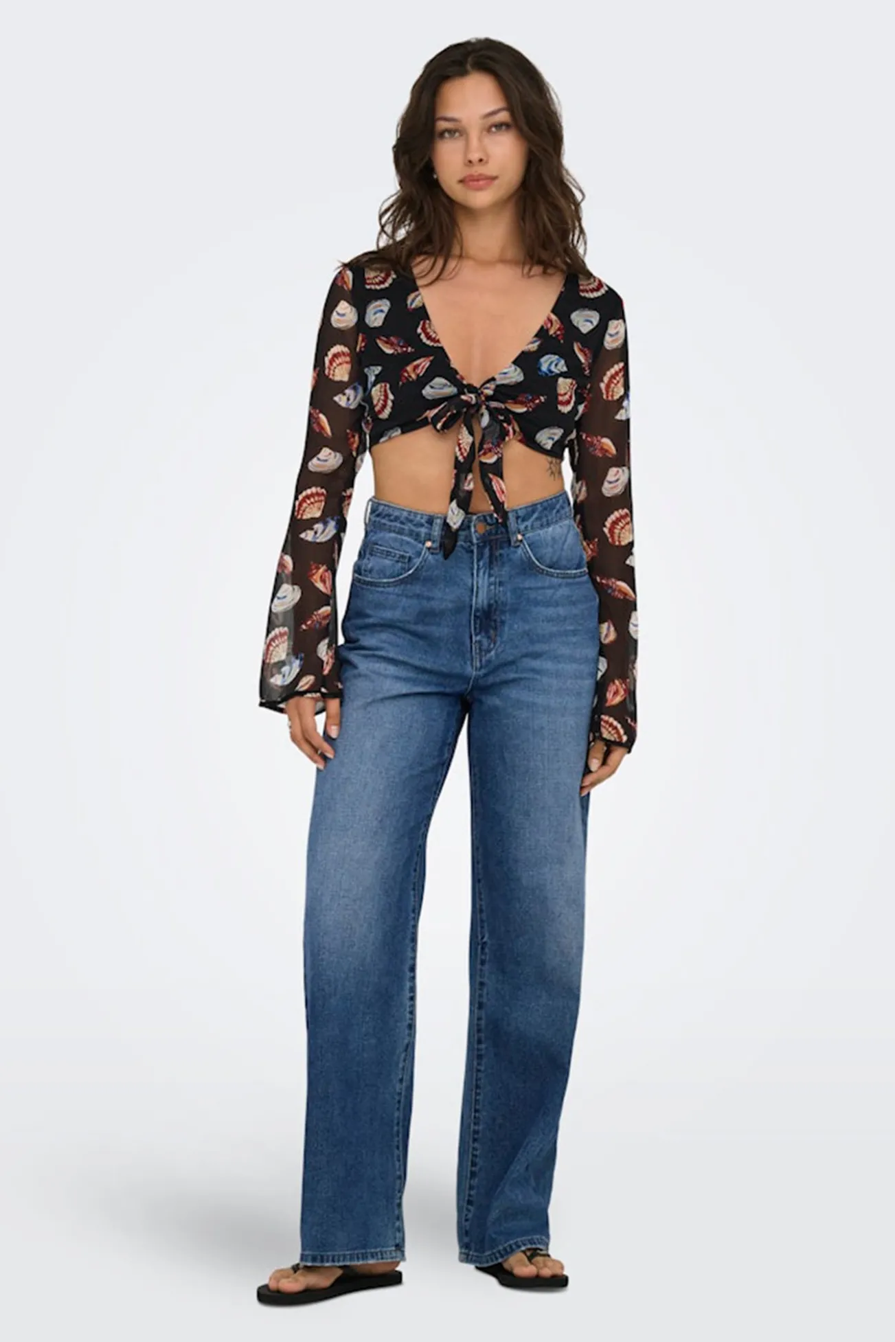 Blusa curta ajustável