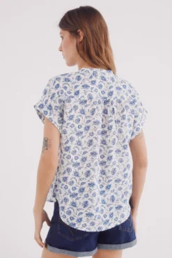 Blusa de decote linho com decote em V