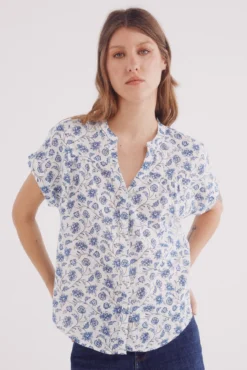 Blusa de decote linho com decote em V