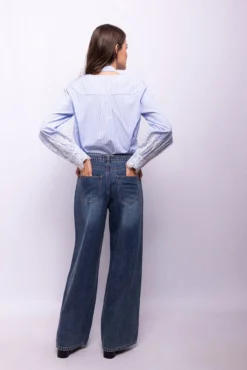 Blusa de riscas renda