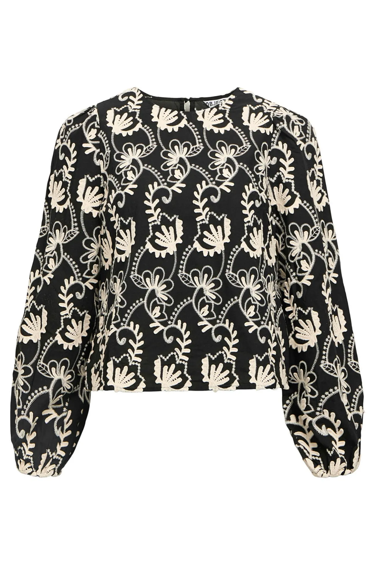 Blusa de tecido bordado