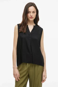 Blusa de viscose mangas com gola mao