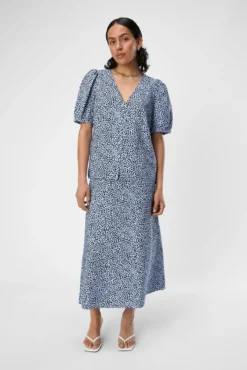 Blusa estampada manga abullonada
