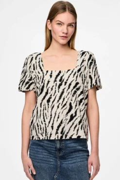 Blusa estampagem animal