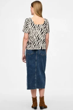 Blusa estampagem animal