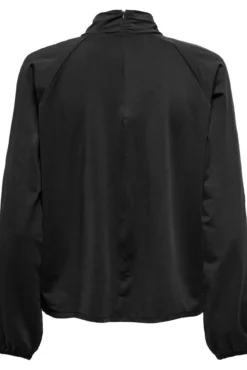 Blusa esvoaçante de manga comprida