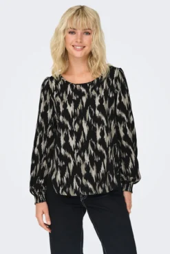 Blusa fluida de manga comprida