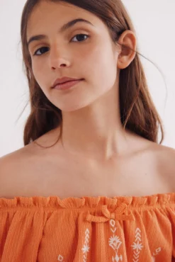 Blusa franzida para meninas