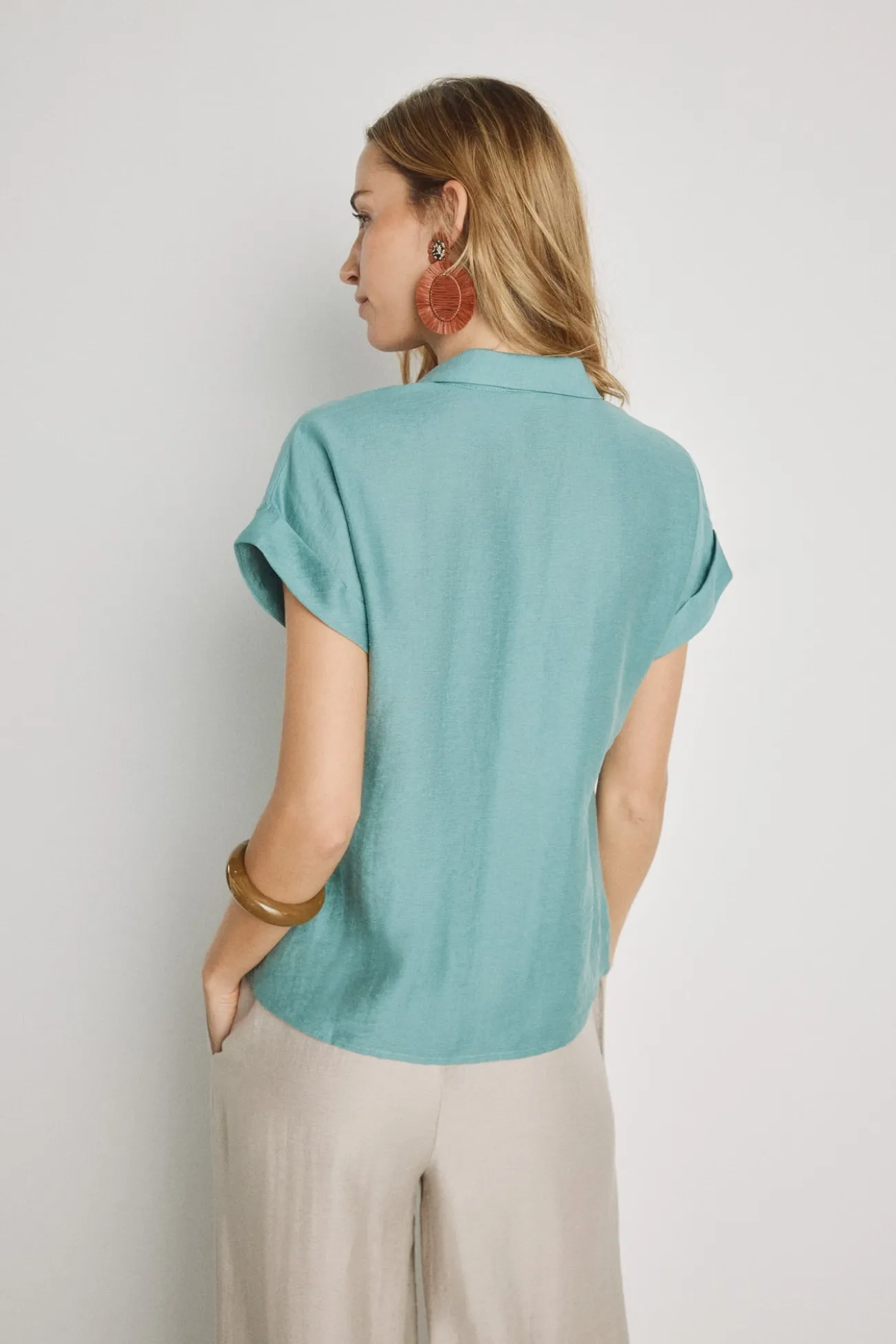 Blusa lisa de manga curta