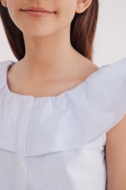 Blusa às riscas oxford de menina