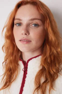 borrego curto acolchoado em shearling