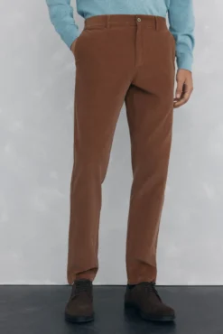 Calça calças chino de veludo veludo leve e regular fit