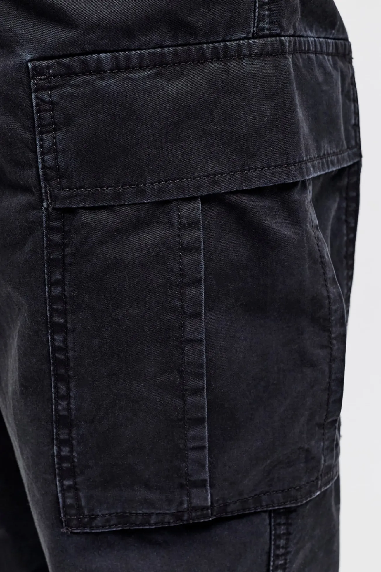 Calça cargo em algodão de cintura média