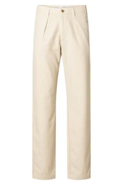 Calça chinês confeccionado com algodão orgânico e Lyocell Tencel.