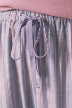Calça comprida de flanela com estampa riscas multicolorida