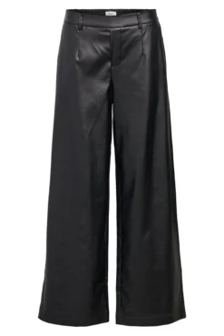 Calça de couro sintético