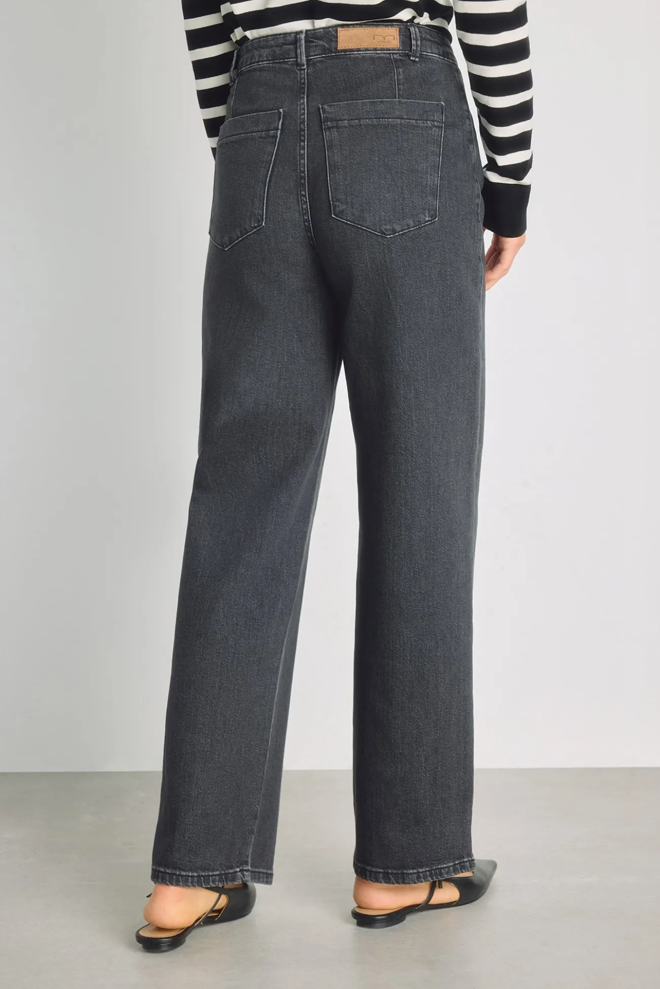 Calça denim larga