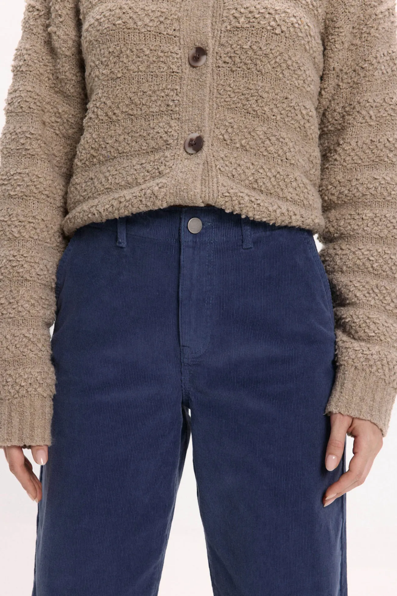 Calça de veludo cotelê de perna larga