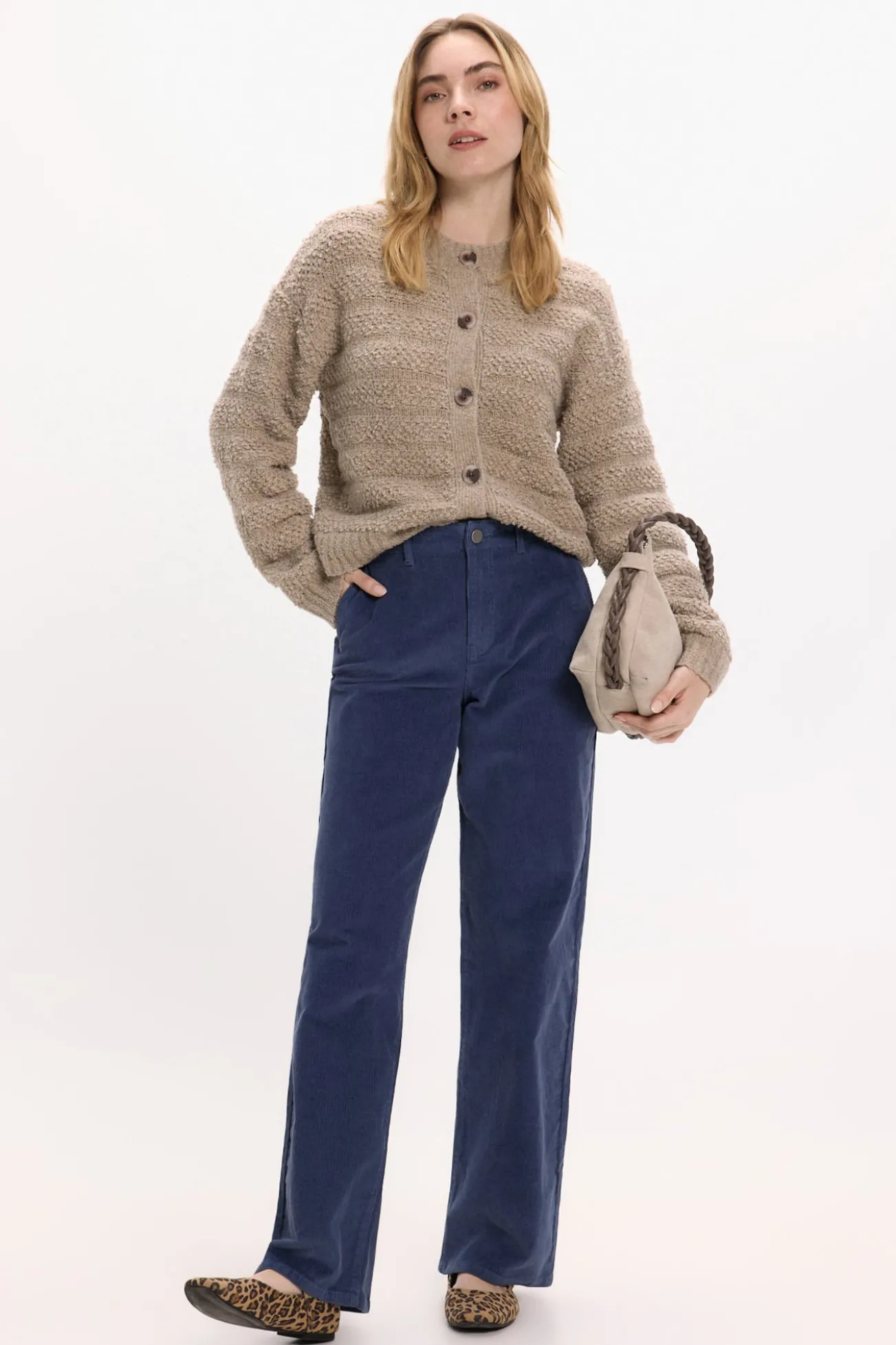 Calça de veludo cotelê de perna larga