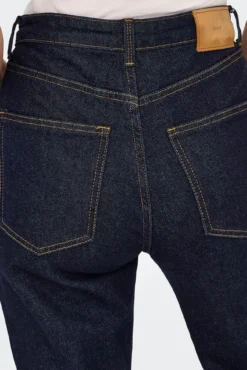 Calça jeans boca de sino