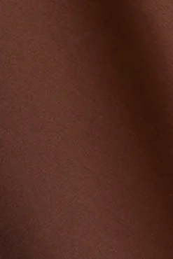 Calça jeans boca de sino a partir do joelho