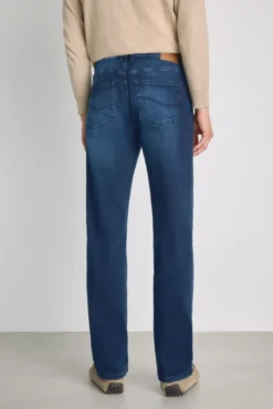 Calça jeans de corte reto