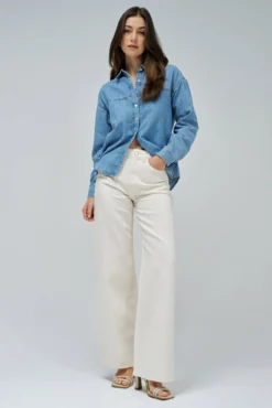 Calça jeans de perna larga