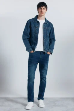 Calça jeans skinny fit tingida