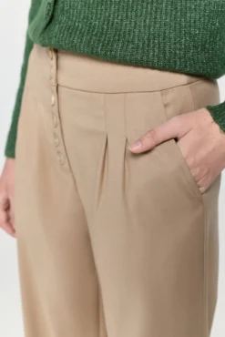 Calça retas de cintura alta