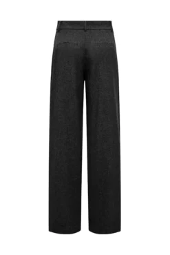 Calça retas plissadas