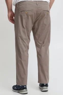 Calças chino casual