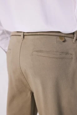 Calças chino estampado slim fit