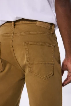 Calças coloridas slim fit