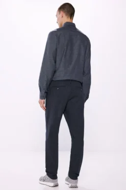 Calças de conforto slim fit