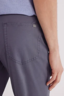 Calças justas, lavagem clara, 5 bolsos