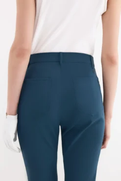 Calça técnica cinco bolsos