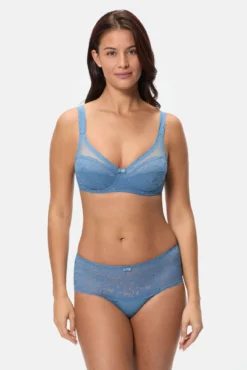 Calcinha midi renda floral