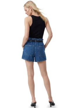Calções denim de cintura alta com cinto