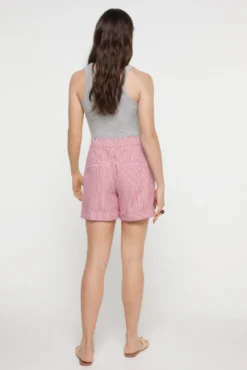Calções denim estampado às riscas