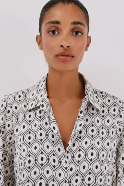 Camisa acetinada