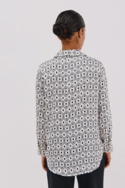 Camisa acetinada
